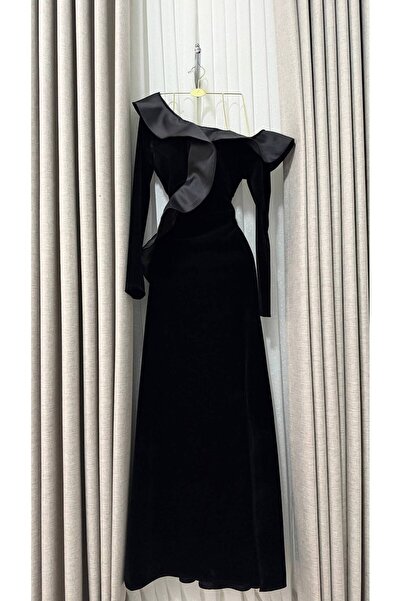 ZAYNAFASHIONSA Evening dress in wool with taffeta embellishments