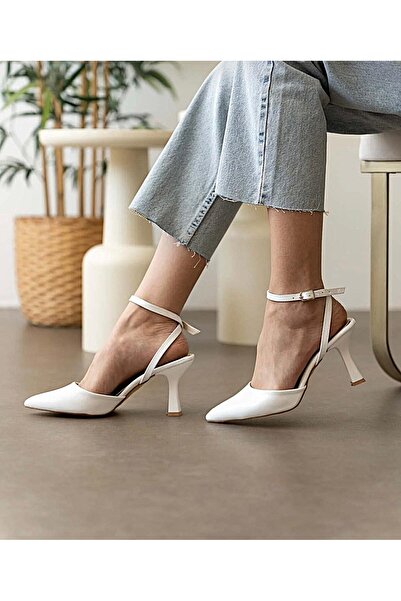 BARAZİ MODA Stiletto Ovis Sivri Burun Arkası Bantlı Açik Rahat Kadın Topuklu ...