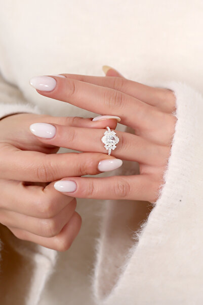 Silver 925 Ayar Gümüş Zirikon Oval Mekik Taşlı Gümüş Yüzük Işıklı Kutu Hediyeli