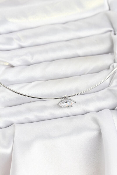 Clariss قلادة نسائية من النحاس الفضي اللون موديل تشوكر مرصعة بحجر الزركون