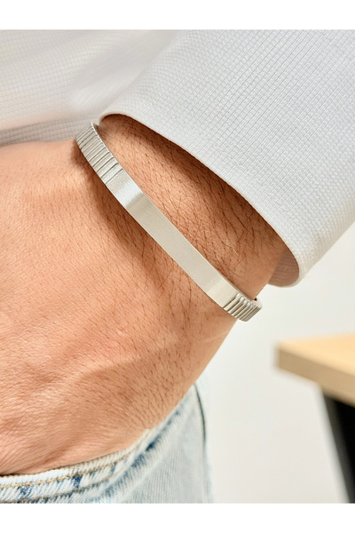 FERRO سوار رجالي من الفولاذ الفضي FRJ10098A-A مع ضمان لمدة عامين لا يسود مع ع...