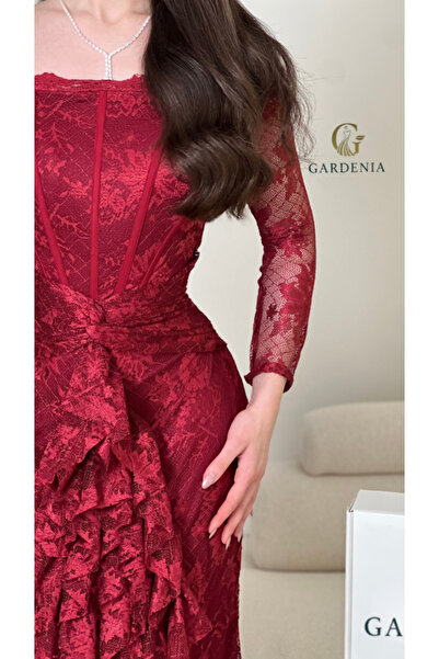 Gardenia Fashion Red Lace Off-Shoulder Dress