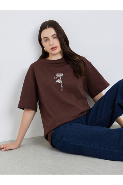 Styli Women Rose Foil Graphic 100% Cotton T-Shirt