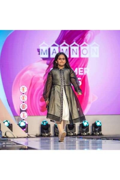 Mamnon Beige black dress