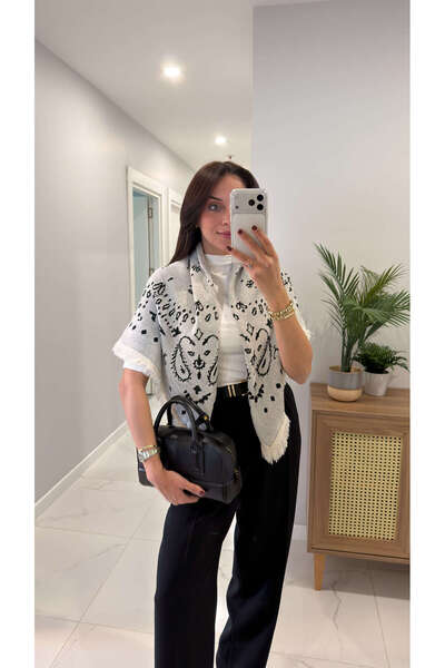 BİRCANÇİL Jessie Stone Black Patterned Shawl Knitwear