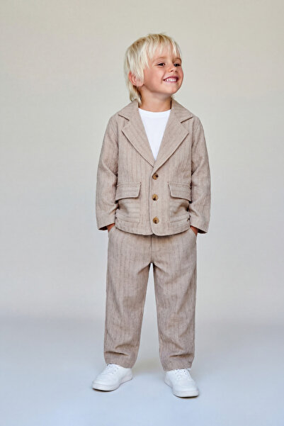 Magu Комплект от памучно бежово сако и панталони с райета за момчета - включв...