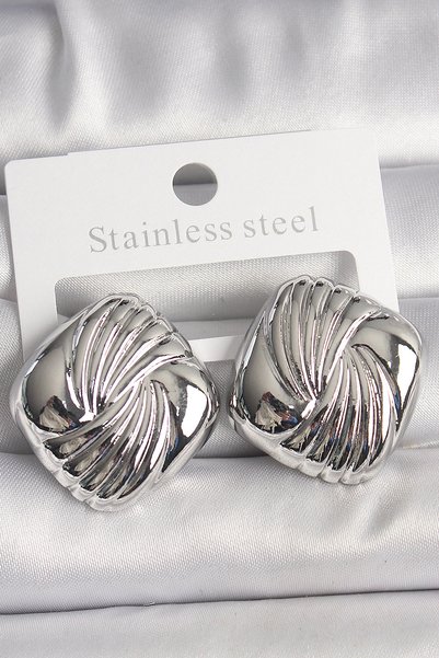 shopwave Brass Silver Rk Embossed Square Model Women's Earrings