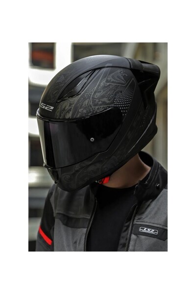 LS2 RAPID 2 RACE CRYPT SİYAH VİZÖRLÜ (+1 ŞEFFAF VİZÖRLE GÖNDERİLECEKTİR)