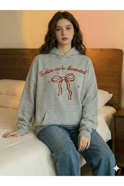 PENTHİLUS سترة تو شاين مطبوع قصة فضفاضة بغطاء رأس ذات ياقة - قصة فضفاضة هودي ...