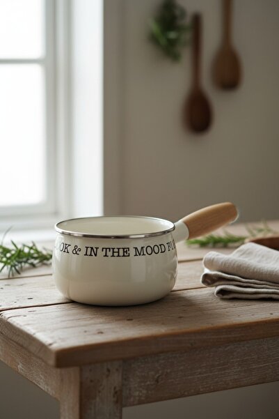 Suo Home Mellow Wooden Handle Enamel Sauce Pan - Stylish and Durable Cooking ...