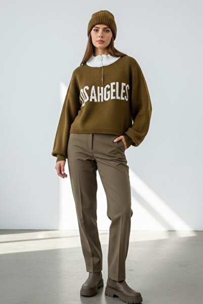 EssCouture Yazı Detaylı Boğazı Fermuarlı Kadın Kazak