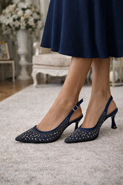 Firibu حذاء نسائي بكعب مفتوح من الخلف بمقدمة مدببة – مرصع بالأحجار - فضي