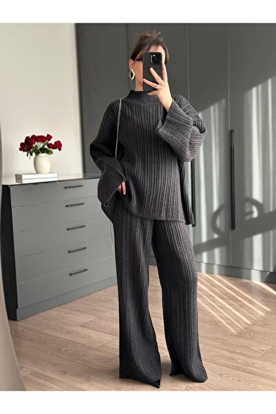 Tugen Co Wide Sleeve Cut-Out Knitwear Set