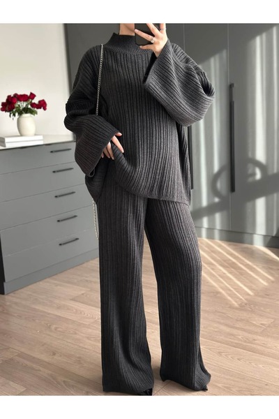 Tugen Co Wide Sleeve Cut-Out Knitwear Set