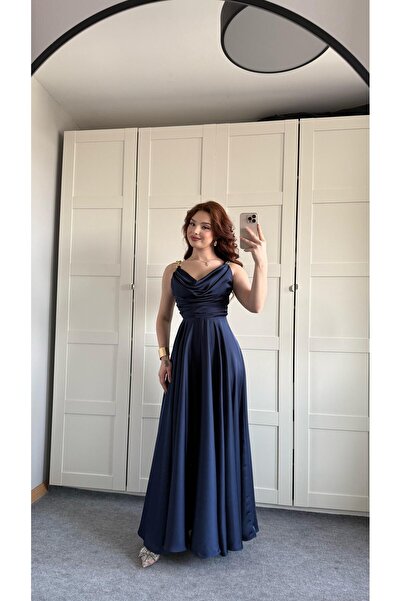 AYŞENUR DİNÇER Degaje Gold Detaylı Saten Abiye Lacivert
