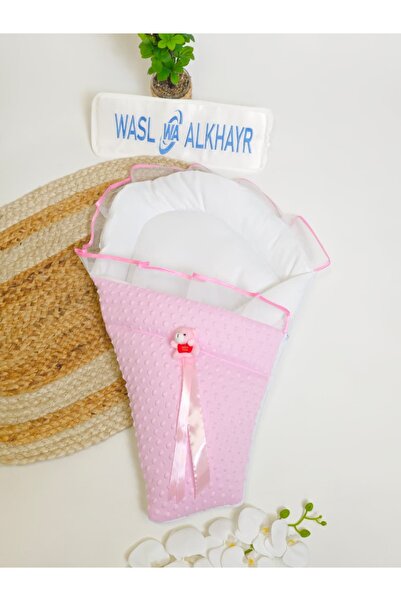 WASL ALKHAIR مدس مواليد بيت الطفل عملي وأنيق بتدرج هادئ من اللون الوردي مع ال...