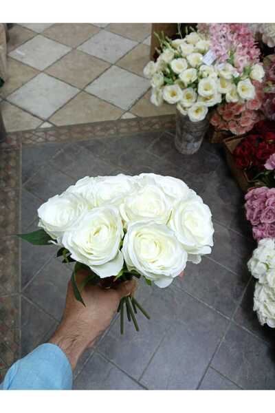 YASİMA white artificial roses.