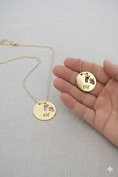 C&On Design Kişiye Özel İsim Yazılı Bebek El Ayak Izi Kolye - Gold Plaka Kolye