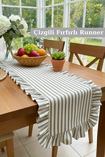 KAMİZ Runner cu dungi gri din bumbac și in cu volane 40x110