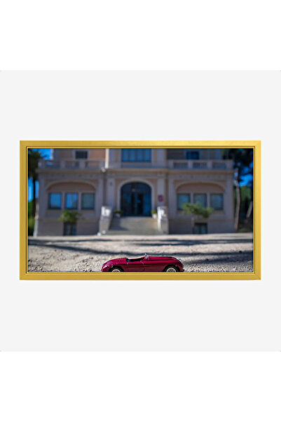 Tajridhome لوحة سيارات - سيارة حمراء - خلفية مبنى تاريخي - مشمس - لوحات فن عص...