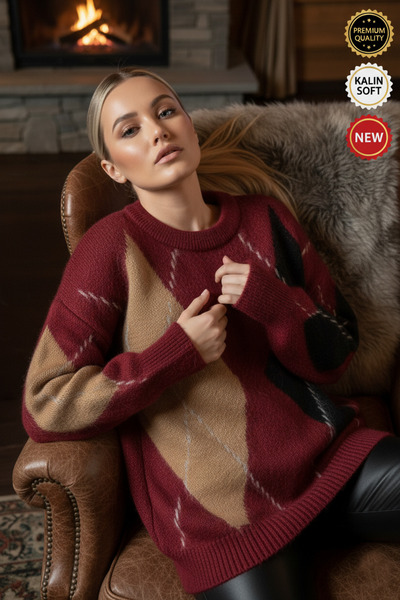 Millionaire Women's Burgundy Camel Black Feather Beard Detailed Baklava Patte...