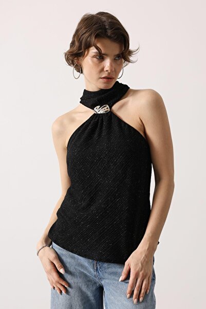 cemo Broş Detaylı Halter Yaka Işıltılı Bluz