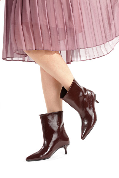 PİMORA Burgundy Wrinkled Patent Leather Pull-On Boots Pointed Toe 5 cm Thin H...