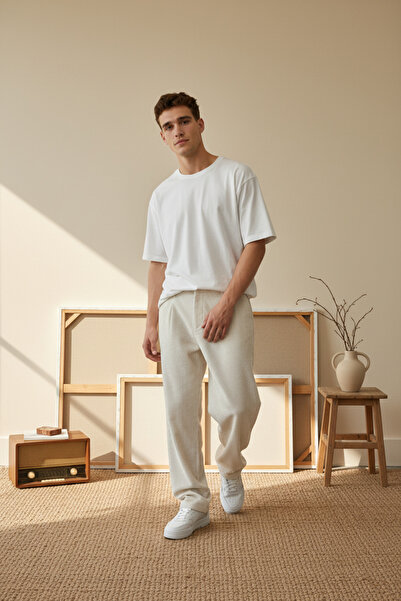 A&O Style Men's Baggy Pleated Velvet Trousers