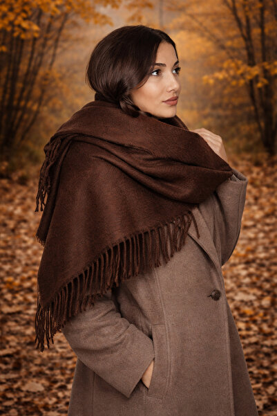 laviyonsa Brown Pasta Tassel Shawl & Scarf
