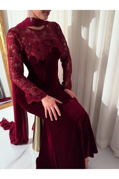 Maliha Fashion Victoria velvet dress