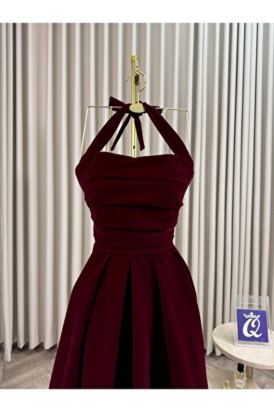Maliha Fashion Elena's velvet dress