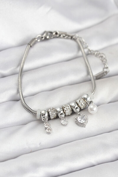 Skygo Brass Silver Color Heart Charmed Women's Bracelet - Tj-Bb8208