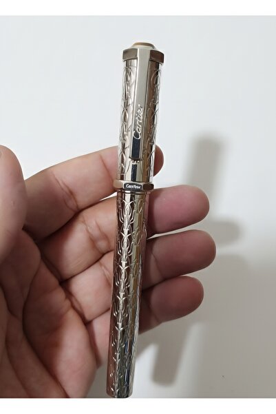 CAAT Cateraa luxury pen, distinctive cap