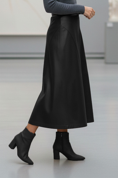 SWARIUS Leather Skirt with Cutout Detail Black