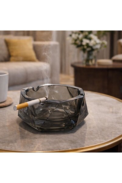 hediyeconcepti Kristal Küllük – Lüks Cam Tasarım, Dekoratif Şık Küllük