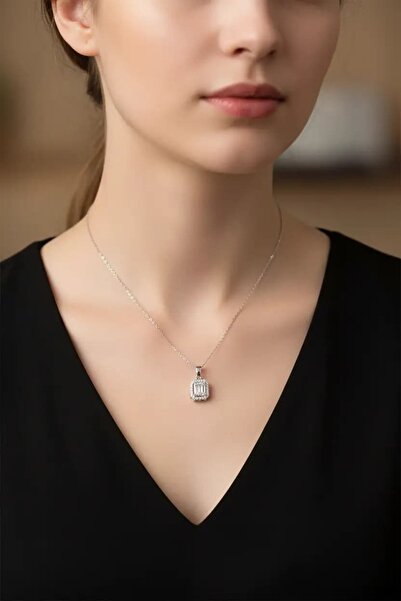 Clariss Çelik Zincir Gümüş Renk Baget Model Kadın Kolye