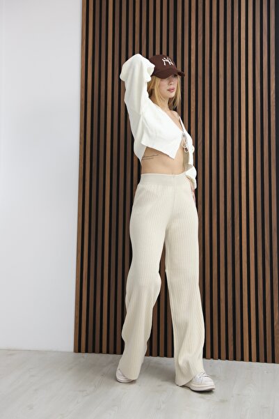 Leo Ferre Cream Women's Comfortable Fit Knitwear Pants Size 38/40