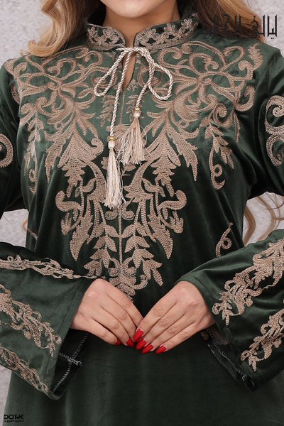 Lyaly aljlabyh قفطان "ليالي 26 "قفطان شتوي بنقشة حصرية - مخمل ملكي وتطريز صوف...