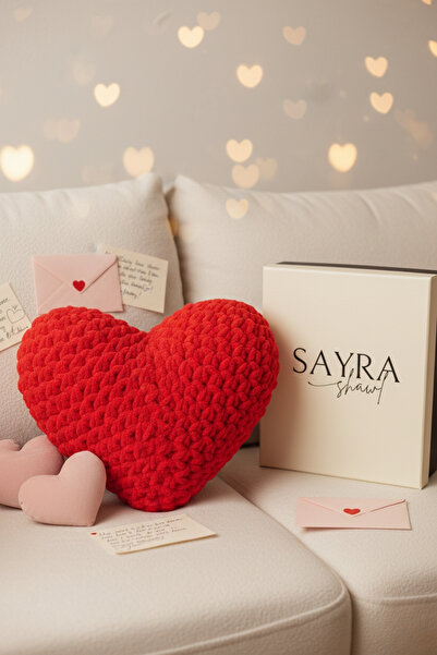 SAYRA Puffy Heart Hand Knitted Pillow – Valentine's Day Gift