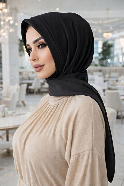 Aişe tesettür Siyah Mevsimlik Kapüşonlu Çıtçıtlı Şal