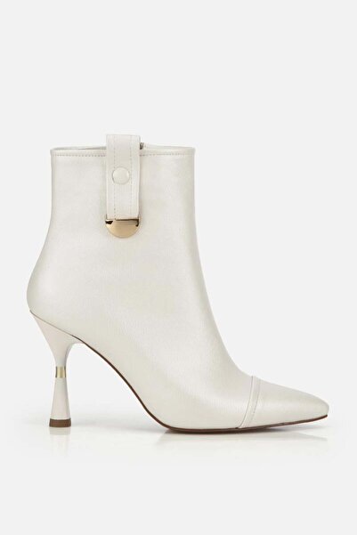Yaya by Hotiç Kadın Kemik Dikiş Detaylı Gold Detaylı Tokalı İnce Topuklu Bot