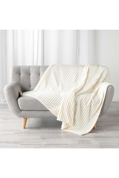 Lifestyle Ribbed Throw - 180x220 cms