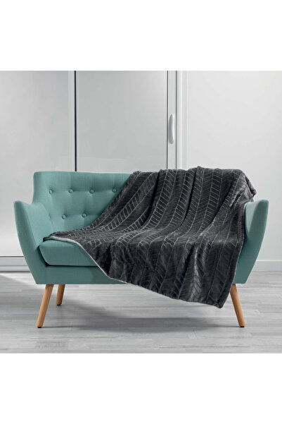 Lifestyle Chevron Embossed Throw - 125x150 cms