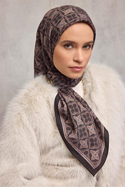 Silk Home وشاح فيسكوز فيلورا للفصول الأربعة بنمط البرسيم باللون الأسود والبني...