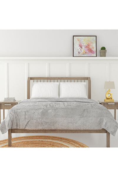 Lifestyle Chevron Texture Jacquard Blanket - 150x200 cms