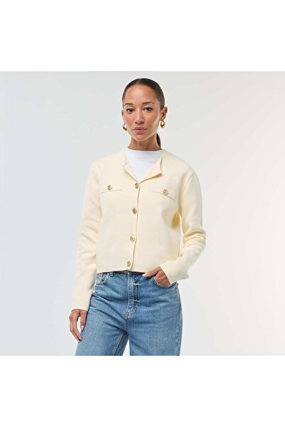 KIABI كارديجان محبوك بنقشة مميزة مع أزرار ذهبية، لون بيج