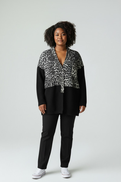 TRENDY Örgü leopar kumaş düğme detaylı büyük beden salaş hırka