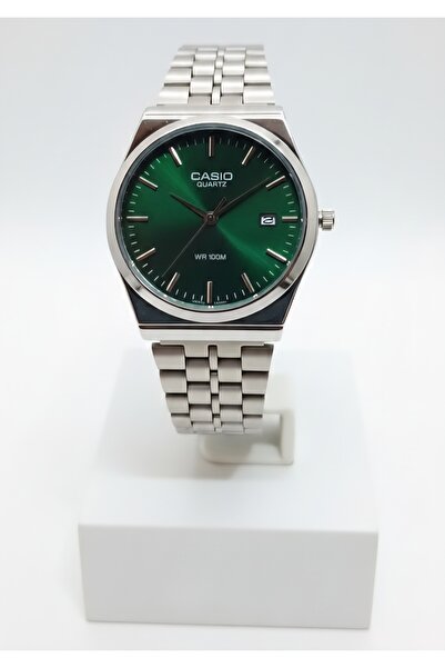 cs A classic, luxurious watch