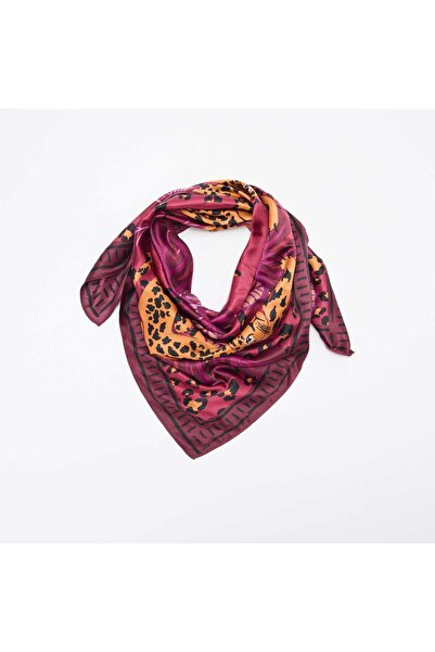 KIABI وشاح مربع كبير مطبوع باللون البني