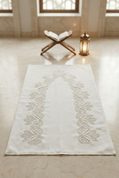 BYC Home & Design İşlemeli Keten Seccade Namazlık – Doğal Dokulu, Şık ve Sade...